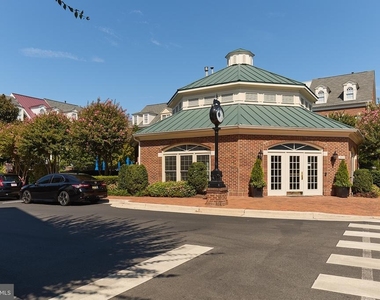 1401 Roundhouse Lane - Photo Thumbnail 28