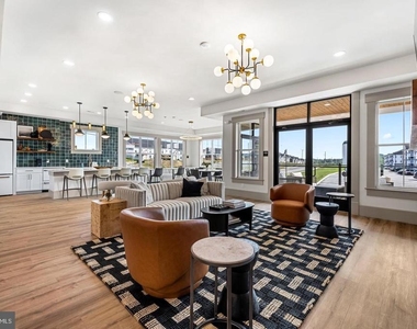 1004 Admiral Lane - Photo Thumbnail 1