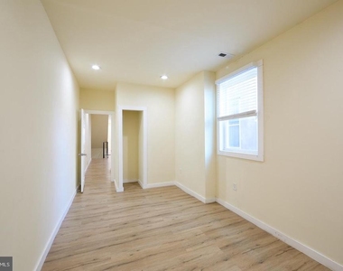 1558 N Randolph Street - Photo Thumbnail 6