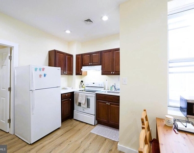 1558 N Randolph Street - Photo Thumbnail 18