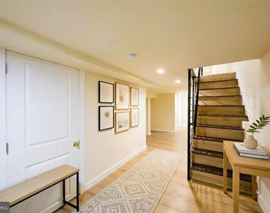 1558 N Randolph Street - Photo Thumbnail 12