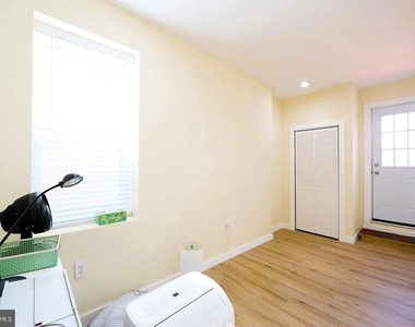 1558 N Randolph Street - Photo Thumbnail 23