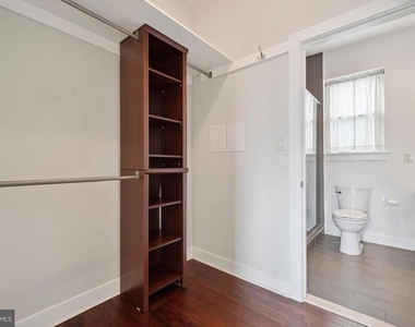 714 N Chadwick Street - Photo Thumbnail 16