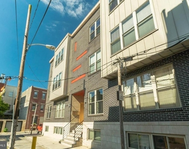 714 N Chadwick Street - Photo Thumbnail 22