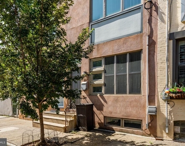 1932 E Arizona Street - Photo Thumbnail 2