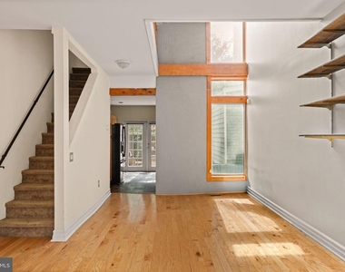 1932 E Arizona Street - Photo Thumbnail 4