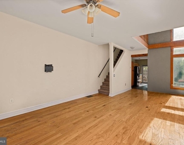 1932 E Arizona Street - Photo Thumbnail 6