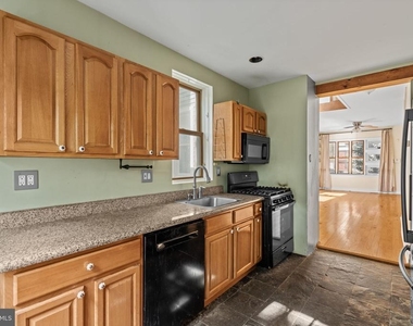 1932 E Arizona Street - Photo Thumbnail 14