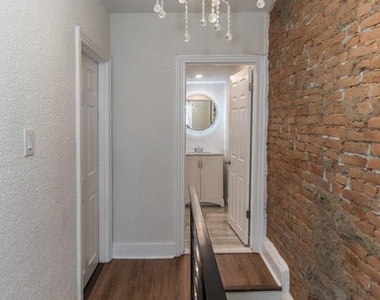 2217 Waterloo Street - Photo Thumbnail 15