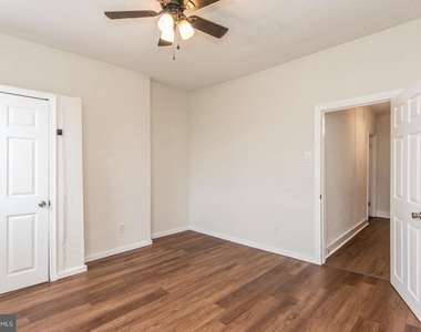 2217 Waterloo Street - Photo Thumbnail 21