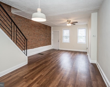 2217 Waterloo Street - Photo Thumbnail 6