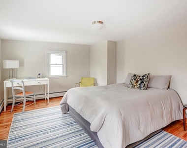 8130 Devon Street - Photo Thumbnail 15