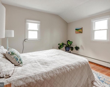 8130 Devon Street - Photo Thumbnail 14