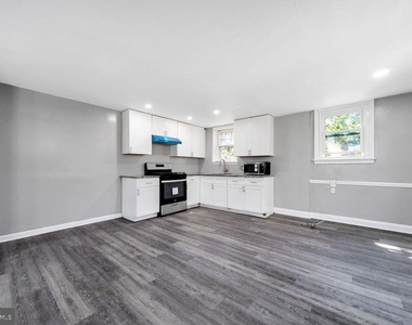 524 Wiltshire Road - Photo Thumbnail 4