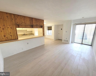1005 Timber Creek - Photo Thumbnail 1