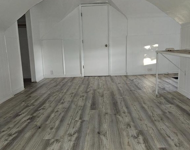 6124 Wayne Avenue - Photo Thumbnail 8