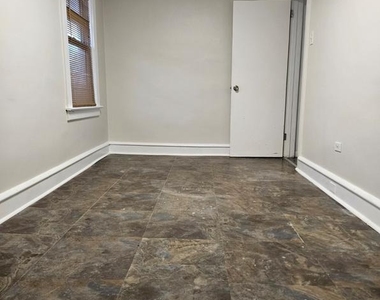 6124 Wayne Avenue - Photo Thumbnail 4