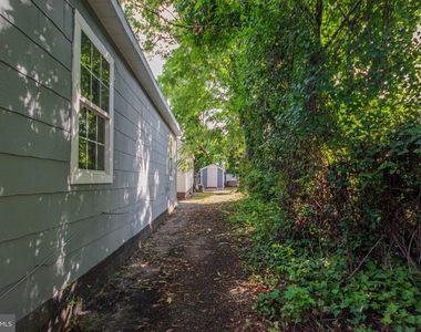 403 Newton Terrace - Photo Thumbnail 17