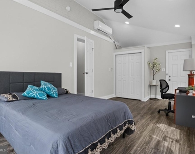 720 Sheridan Street - Photo Thumbnail 19