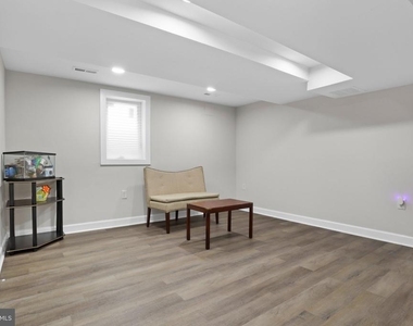 720 Sheridan Street - Photo Thumbnail 31