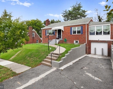 720 Sheridan Street - Photo Thumbnail 2