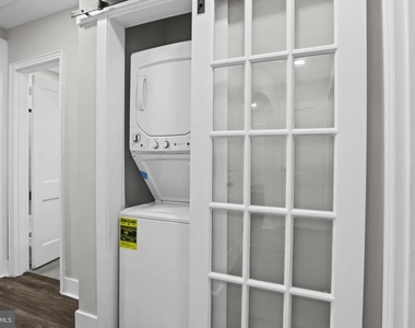 720 Sheridan Street - Photo Thumbnail 15