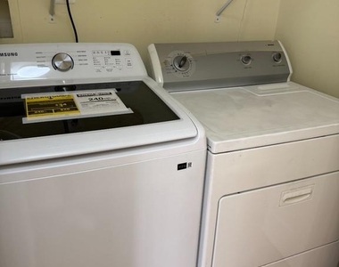 9514 Washington Avenue - Photo Thumbnail 10