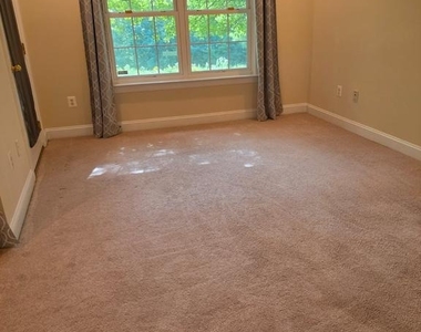 8502 Pamela Way - Photo Thumbnail 11