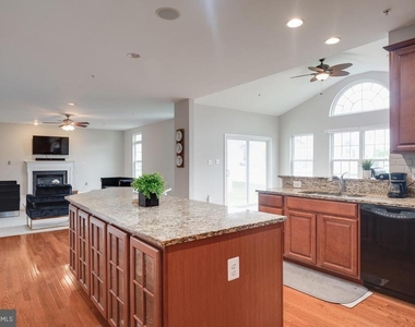 3676 Clairton Street - Photo Thumbnail 16