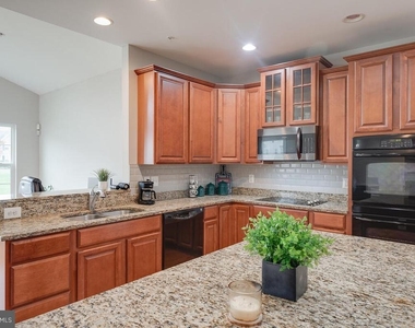 3676 Clairton Street - Photo Thumbnail 15