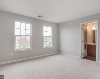 3676 Clairton Street - Photo Thumbnail 23
