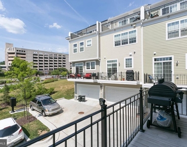 19 Willow Avenue - Photo Thumbnail 34