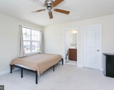 19 Willow Avenue - Photo Thumbnail 23