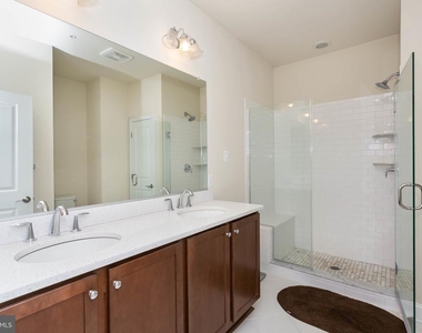 19 Willow Avenue - Photo Thumbnail 18