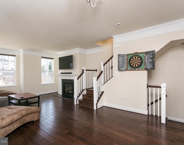 19 Willow Avenue - Photo Thumbnail 13