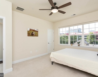 19 Willow Avenue - Photo Thumbnail 19