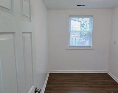 407 Lebaum Street Se - Photo Thumbnail 6