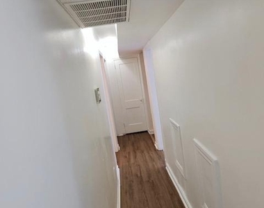 407 Lebaum Street Se - Photo Thumbnail 7