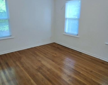 407 Lebaum Street Se - Photo Thumbnail 12