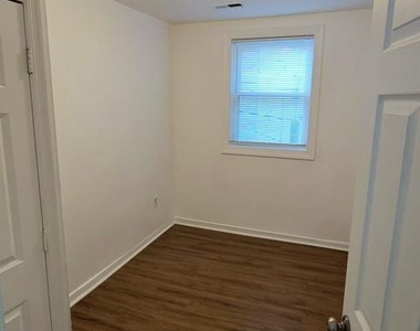 407 Lebaum Street Se - Photo Thumbnail 8