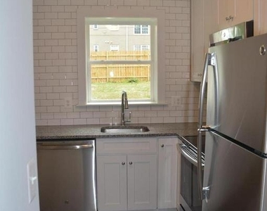 5029 Hanna Place Se - Photo Thumbnail 3