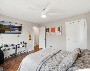 1258 Holbrook Terrace Ne - Photo Thumbnail 20