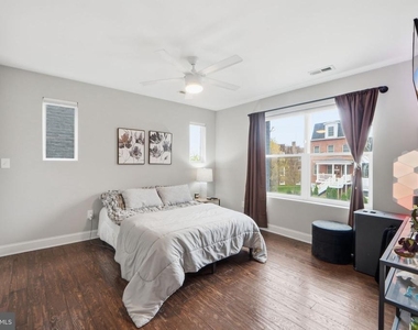 1258 Holbrook Terrace Ne - Photo Thumbnail 19
