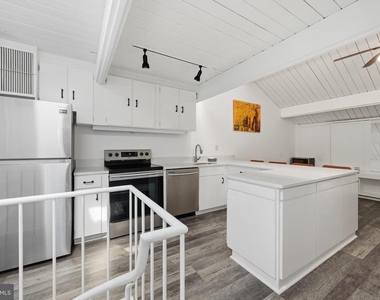 4820 Macarthur Boulevard Nw - Photo Thumbnail 24