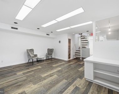 4820 Macarthur Boulevard Nw - Photo Thumbnail 14
