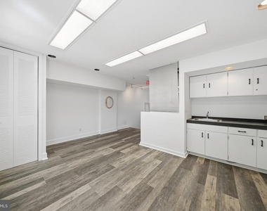 4820 Macarthur Boulevard Nw - Photo Thumbnail 6