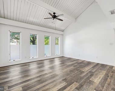 4820 Macarthur Boulevard Nw - Photo Thumbnail 17