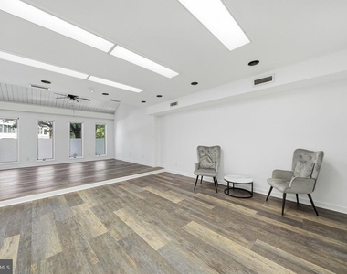 4820 Macarthur Boulevard Nw - Photo Thumbnail 11