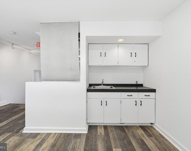 4820 Macarthur Boulevard Nw - Photo Thumbnail 7