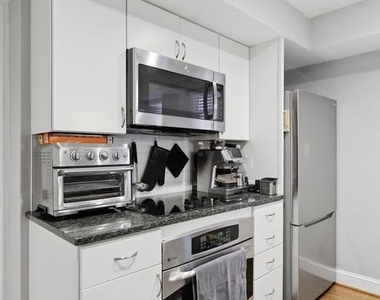 1527 16th Street Nw - Photo Thumbnail 12